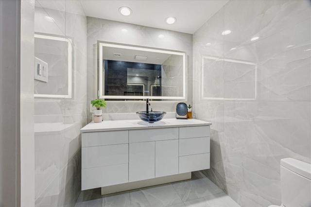 915 Franklin Street 2F, Houston, TX 77002