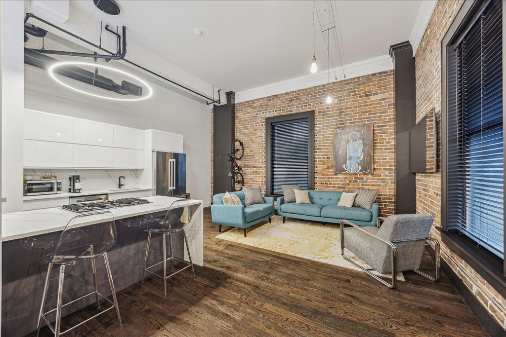 915 Franklin Street 2F, Houston, TX 77002