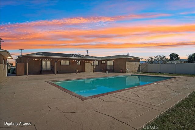 38465 12th Street E, Palmdale, CA 93550