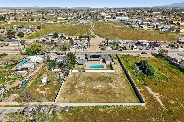 38465 12th Street E, Palmdale, CA 93550