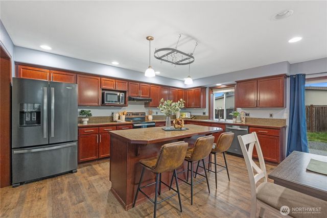 6901 288th Street NW, Stanwood, WA 98292