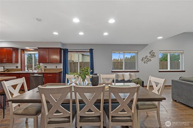 6901 288th Street NW, Stanwood, WA 98292