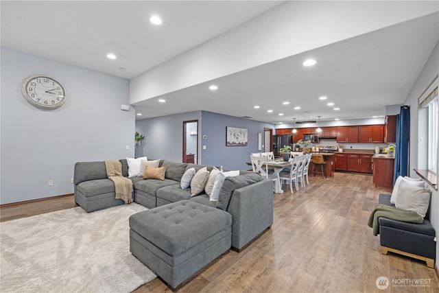 6901 288th Street NW, Stanwood, WA 98292