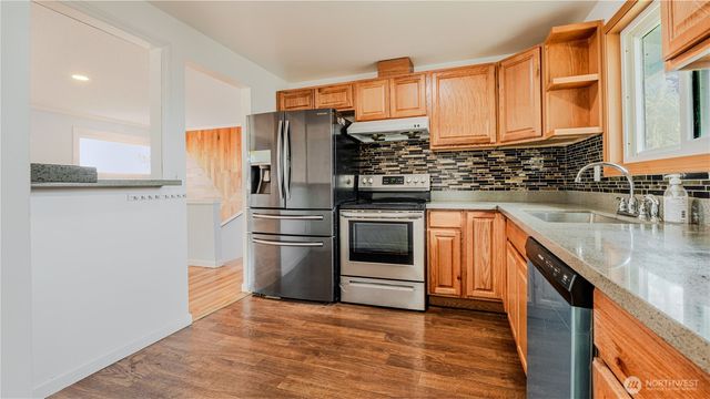 3319 S 249th Place, Kent, WA 98032