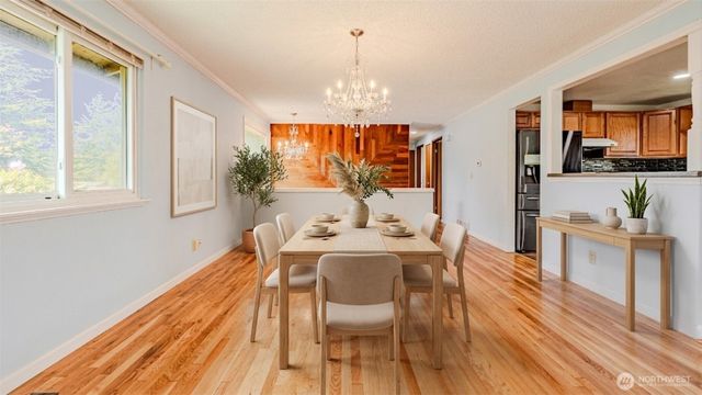 3319 S 249th Place, Kent, WA 98032