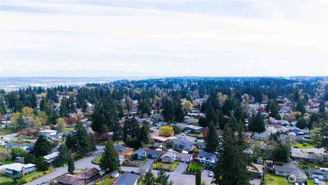 3319 S 249th Place, Kent, WA 98032