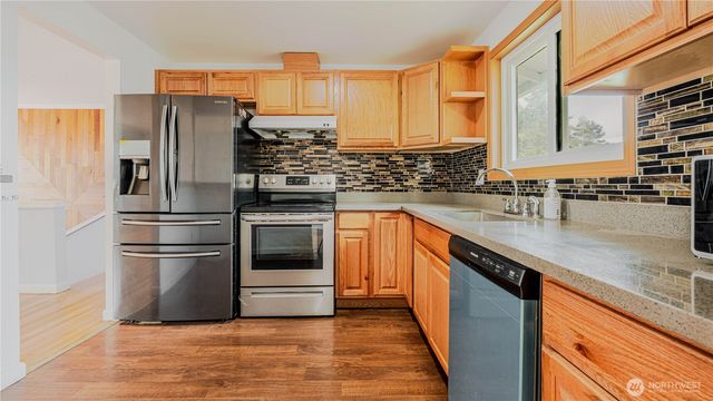 3319 S 249th Place, Kent, WA 98032