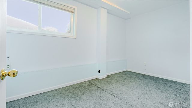 3319 S 249th Place, Kent, WA 98032