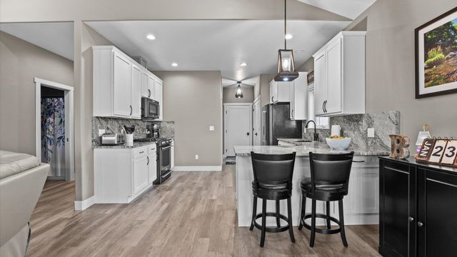 67190 Sunnyside Road, Montrose, CO 81401