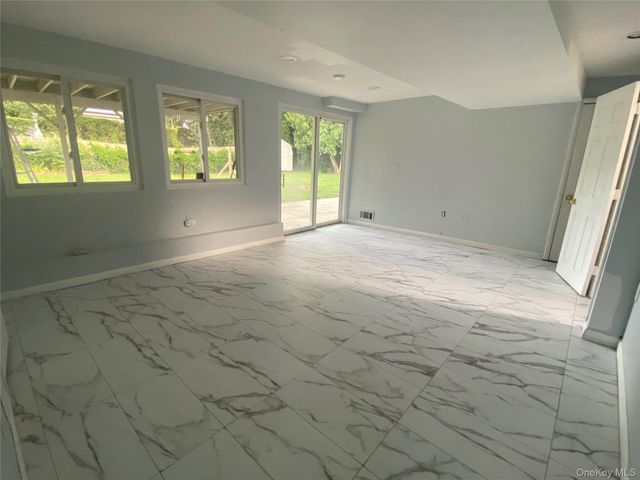 43 Newtown Avenue, Selden, NY 11784
