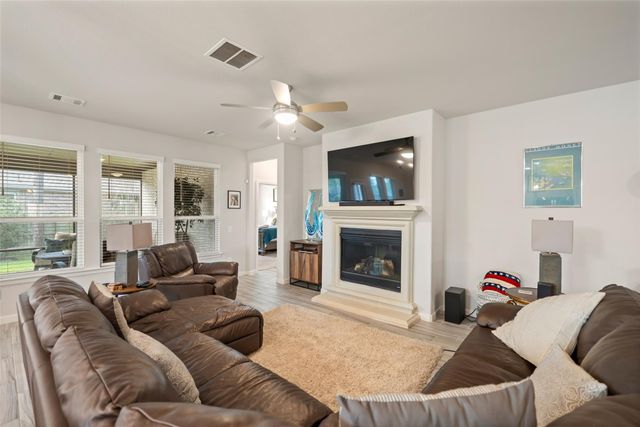 305 Royal Lily Trail, Montgomery, TX 77316