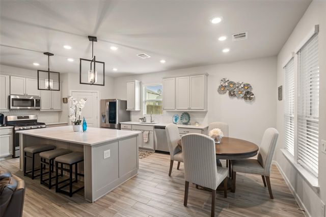 305 Royal Lily Trail, Montgomery, TX 77316