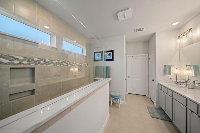 305 Royal Lily Trail, Montgomery, TX 77316