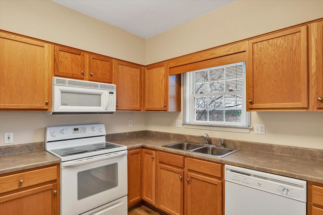 3827 Alexandra CT, Roanoke, VA 24012