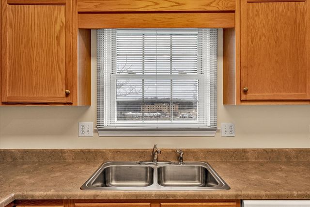 3827 Alexandra CT, Roanoke, VA 24012