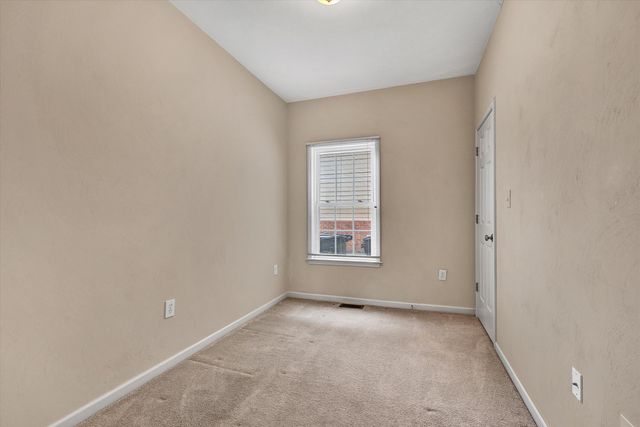 3827 Alexandra CT, Roanoke, VA 24012