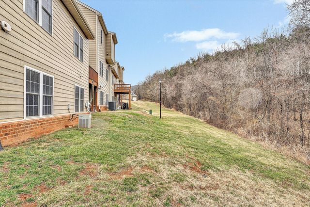 3827 Alexandra CT, Roanoke, VA 24012