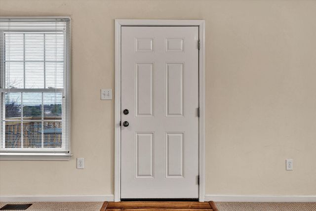 3827 Alexandra CT, Roanoke, VA 24012