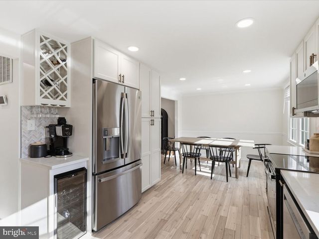 1537 SADLERS WELLS DR, Herndon, VA 20170