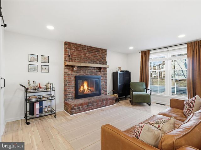 1537 SADLERS WELLS DR, Herndon, VA 20170