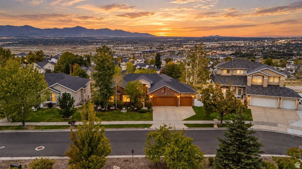 533 E JADE PARK LN, Draper, UT 84020