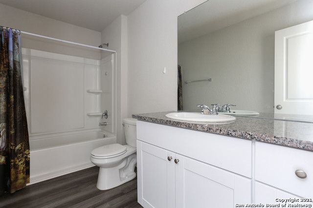 134 SAMUEL KEMPER, San Antonio, TX 78220