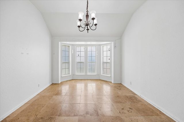 124 Lago Grande DR, Kyle, TX 78640