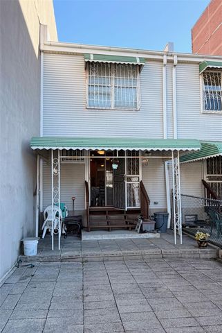 2822 W 16th Street, Brooklyn, NY 11224