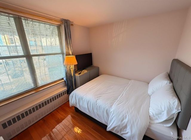 2822 W 16th Street, Brooklyn, NY 11224