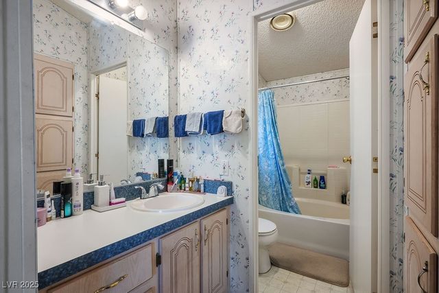 860 West Basin Avenue, Pahrump, NV 89060