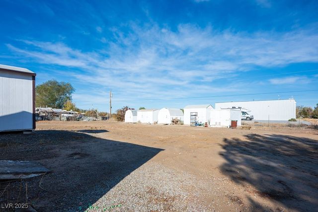 860 West Basin Avenue, Pahrump, NV 89060