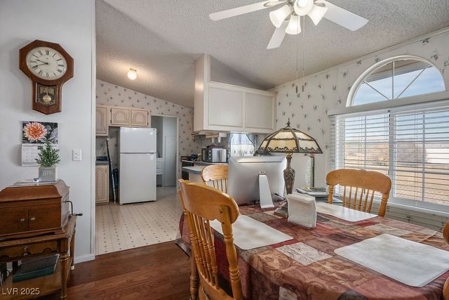 860 West Basin Avenue, Pahrump, NV 89060