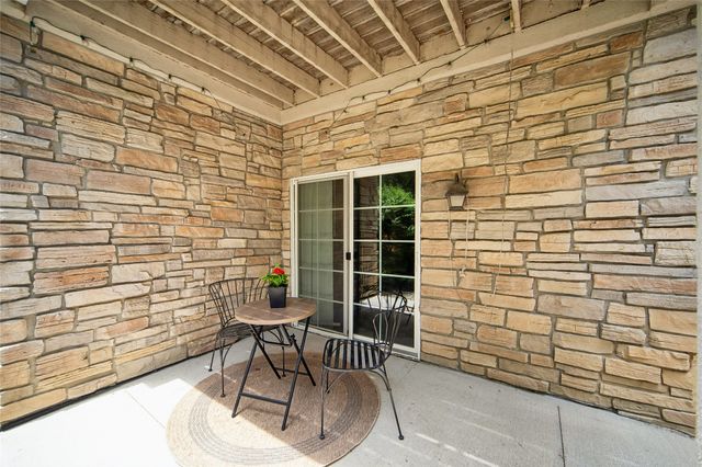2901 Grand Avenue 101, Des Moines, IA 50312