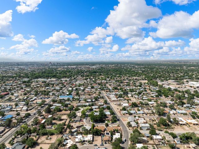 4208 TRINITY Place NW, Albuquerque, NM 87107