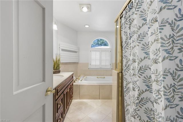 1316 Mallory CT, Norfolk, VA 23507