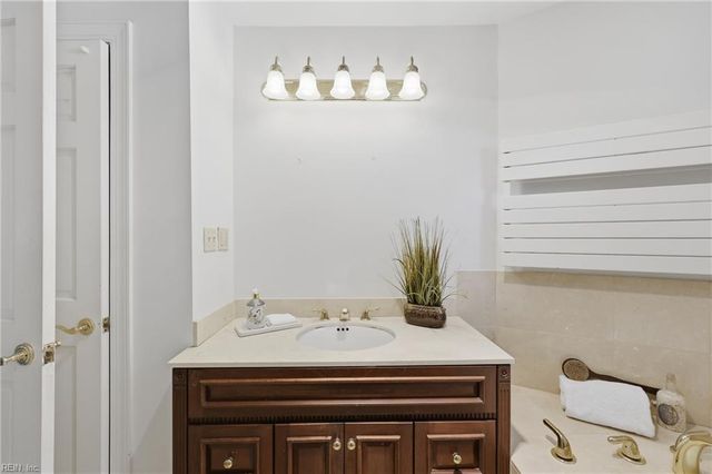 1316 Mallory CT, Norfolk, VA 23507