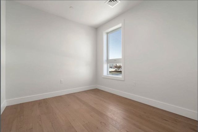301 Border St. 610, Boston, MA 02128