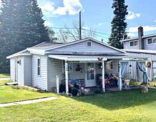 144 Case St, Kingsford, MI 49802