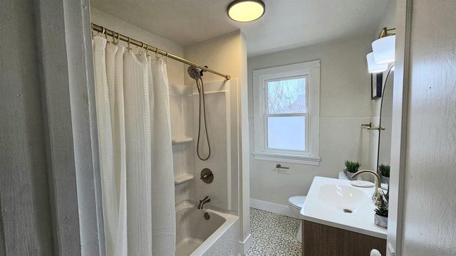 2502 E Johnson Street, Madison, WI 53704