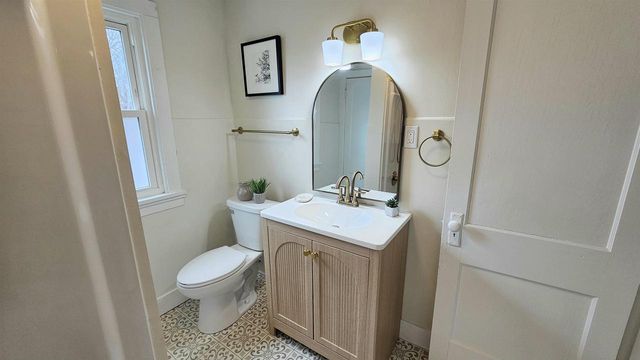 2502 E Johnson Street, Madison, WI 53704