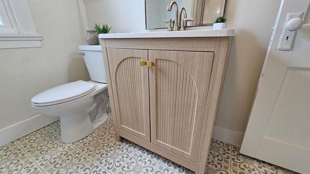 2502 E Johnson Street, Madison, WI 53704