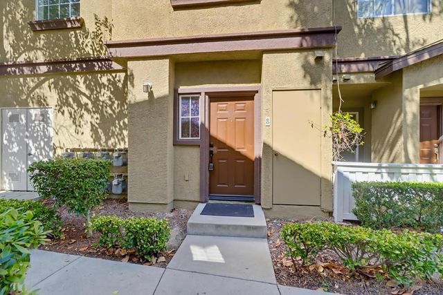 2062 AZURE 8, Chula Vista, CA 91915