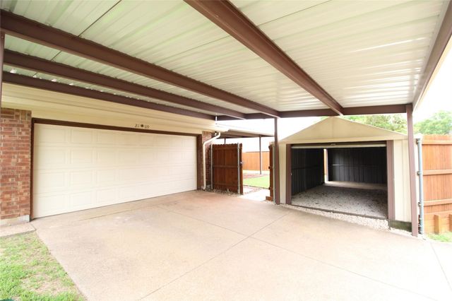 2109 Woodglen Drive, Garland, TX 75040