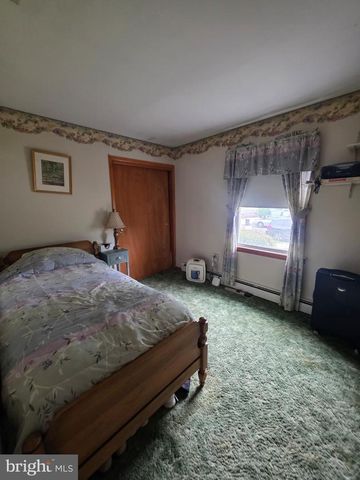 65 ARBOR AVE, Hamilton, NJ 08619