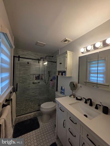 65 ARBOR AVE, Hamilton, NJ 08619
