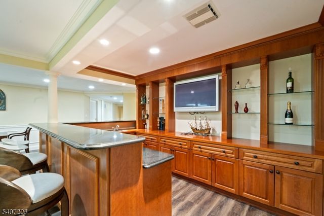 54 Mohawk Ave, Norwood Boro, NJ 07648