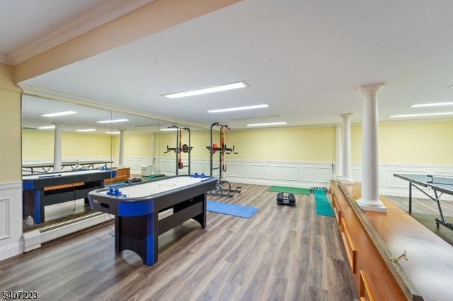 54 Mohawk Ave, Norwood Boro, NJ 07648