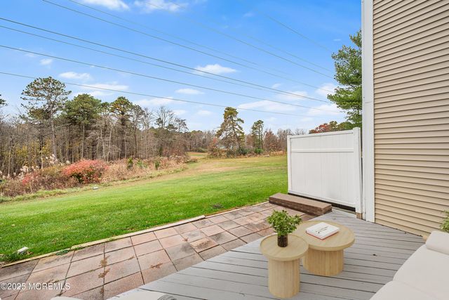 6 Groom Court, Tinton Falls, NJ 07753