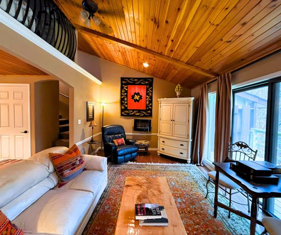 12 Eufaula Trail, Cherokee Village, AR 72529