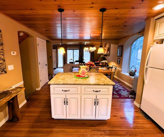 12 Eufaula Trail, Cherokee Village, AR 72529